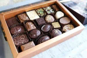 zuckerfreie pralinen chocolate in box gemischt1